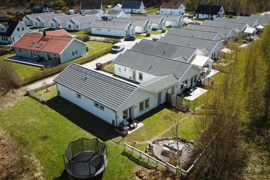 Bostadsrätt, Radhus, Rådjursvägen 7D, Ekeberg, Lilla Edet