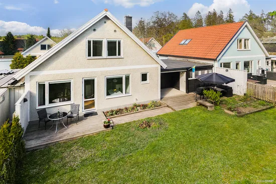 Villa, Radhus, Dressyrvägen 12, Jakobsberg, Järfälla