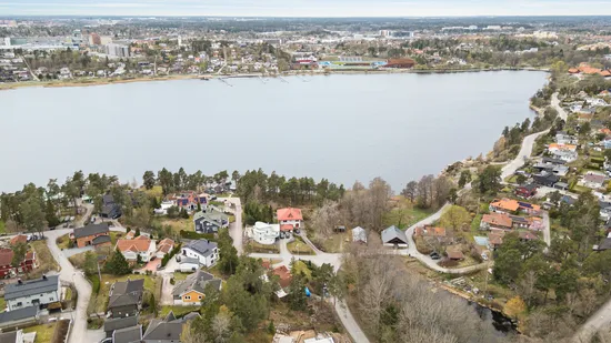 Tomt, Landsnoravägen 92, Landsnora, Sollentuna