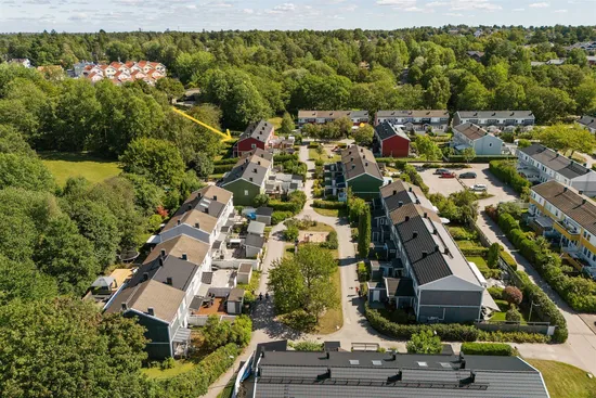 Radhus, Lingonrisgränd 138, Hässelby Norra Villastad, Stockholm
