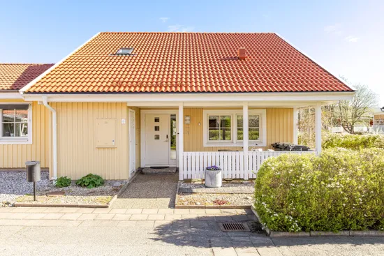 Radhus, Odalgatan 24, Lambohov, Linköping