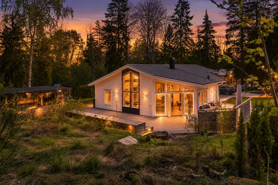 Villa, Hagalundsvägen 11, Vallentuna