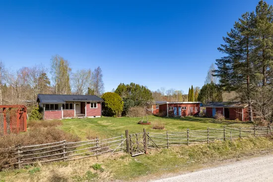 Villa, Orienterarvägen 5, Klockhammar ( 5 km från Närkes kil), Örebro