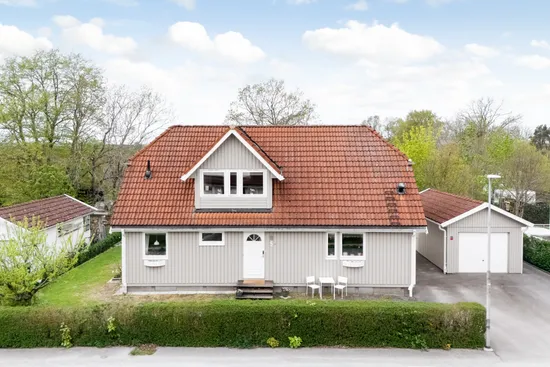 Villa, Dressinvägen 5, Karlshamn