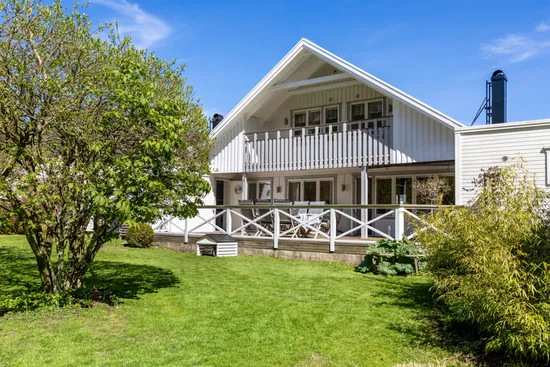 Villa, Radhus, Sjövindsgatan 4, Kungsbacka - Tingberget, Kungsbacka