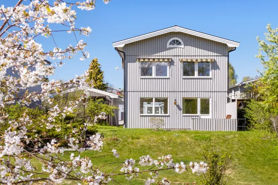 Villa, Skalvägen 15, Viksjö, Järfälla
