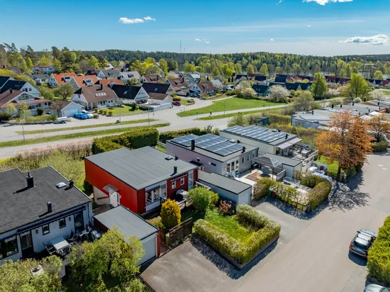 Villa, Radhus, Gullrisvägen 7, Bollstanäs, Upplands Väsby
