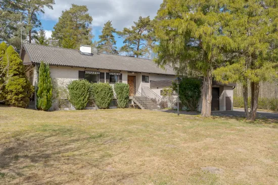 Villa, Granvägen 3, Åby, Norrköping