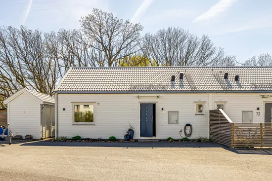 Radhus, Västerhöjdsvägen 71, Kärna, Kungälv