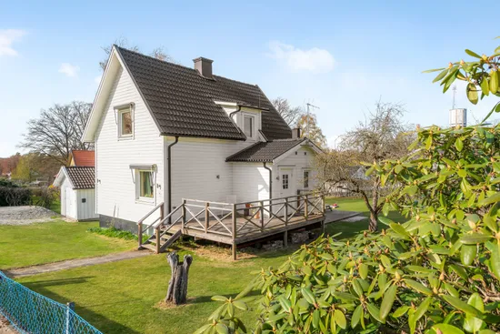 Villa, Bergsbovägen 12, Örby, Mark