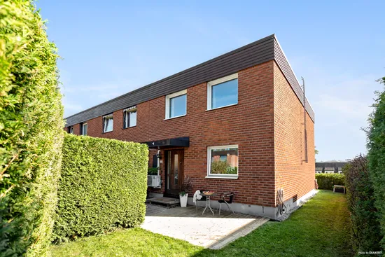 Villa, Radhus, Blåvidegränd 48, Vinsta, Stockholm
