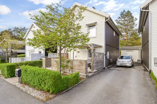 Villa, Norra Årvägen 42, Brunnby Park, Upplands Väsby
