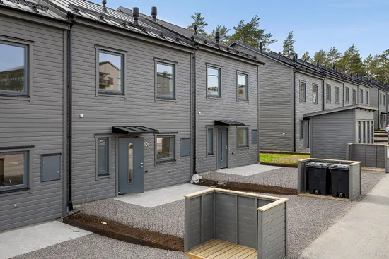 Radhus, Mejerskans väg 10B, Bro Mälarstad, Upplands-Bro