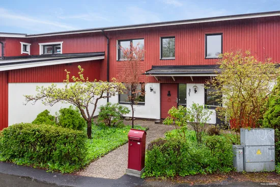 Villa, Gitarrvägen 11, Viksjö Hummelmora, Järfälla