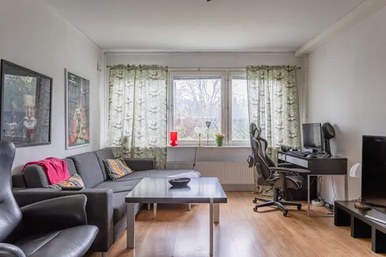 Bostadsrätt, Lomvägen 605, Kärrdal, Sollentuna