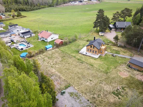Tomt, Sandbo 9, Fjuckby, Uppsala
