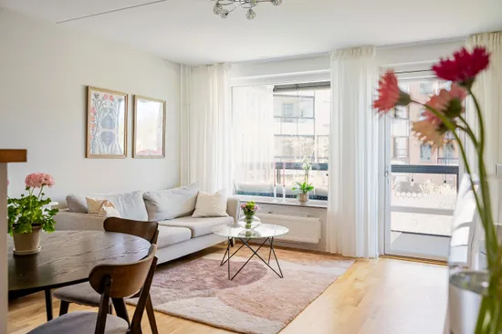 Bostadsrätt, Byalagsvägen 4B, Stuvsta centrum, Huddinge