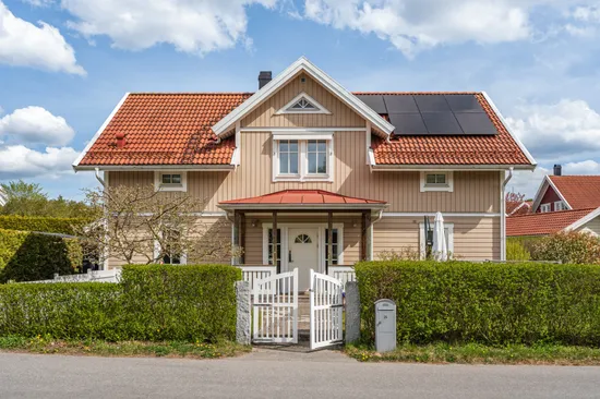Villa, Lövbrunnavägen 24, Lövbrunna, Täby