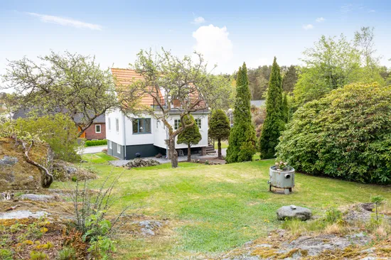 Villa, Majlyckevägen 4, Ellös – charmigt kustsamhälle med genuin skärgårdskänsla, Orust