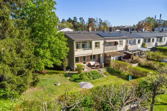 Villa, Radhus, Grönbetevägen 94, Hässelby Södra Villastad, Stockholm