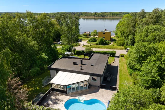 Villa, Slipvägen 12, Sanda, Strängnäs