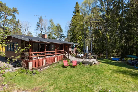 Fritidshus, Edebyhamnsvägen 18, Edebyhamn, Norrtälje