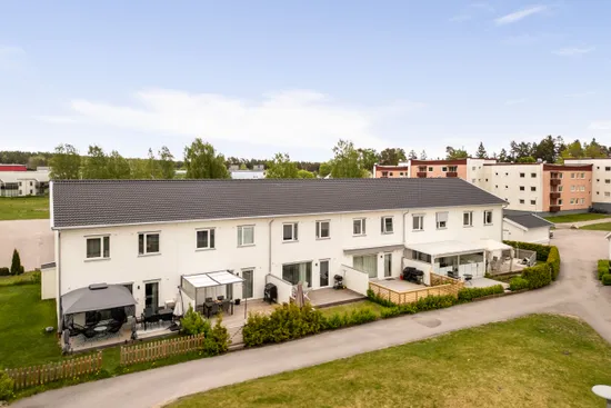 Bostadsrätt, Radhus, Bofinkvägen 14, Hallstahammar