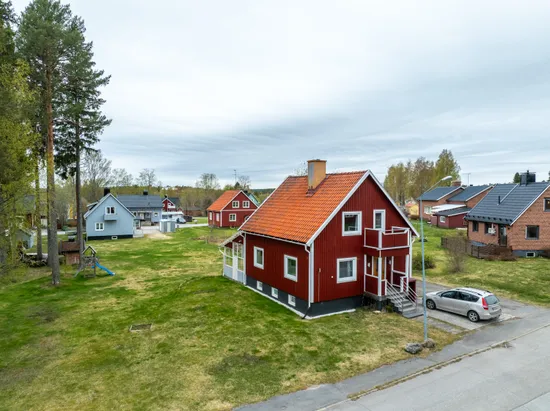 Villa, Inre Ringvägen 45, Robertsfors