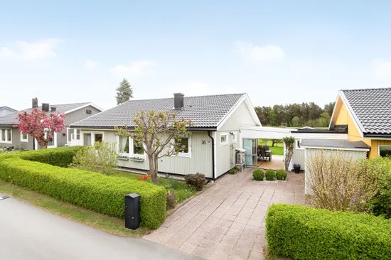 Villa, Klarbärsstigen 16, Kungsängen, Upplands-Bro