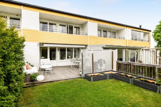 Radhus, Trumpetvägen 68, Eskilstuna