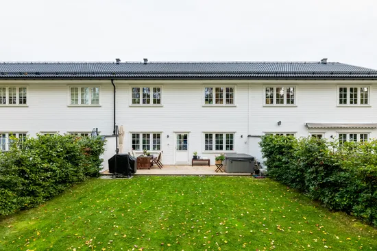 Radhus, Tallsoppsvägen 22, Ekeby-Almby, Örebro