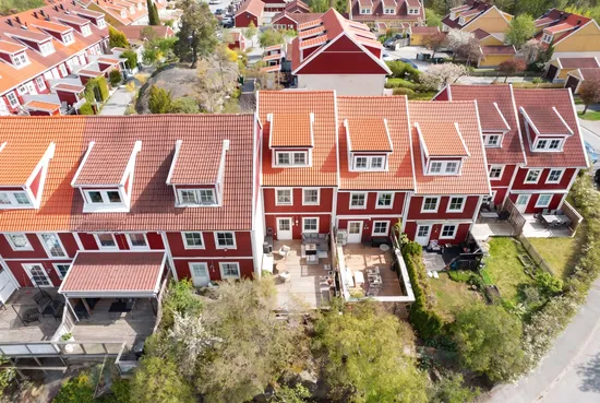 Radhus, Roddarvägen 9, Snättringe, Huddinge