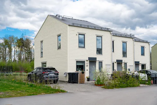 Bostadsrätt, Radhus, Vitmossvägen 229, Lindbacken, Uppsala