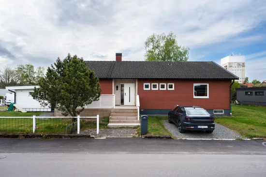 Villa, Bergsvägen 16, Surahammar