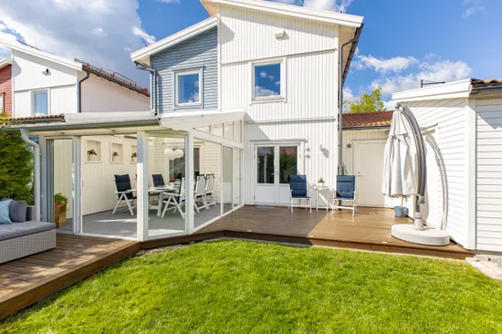 Villa, Radhus, Kasselgatan 11, Lillhamra, Västerås