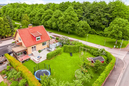 Villa, Östgötagatan 1, Adolfsfält, Ängelholm