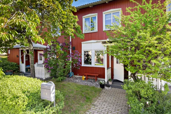Radhus, Väringavägen 13 B, Sigtuna - Harberget, Sigtuna