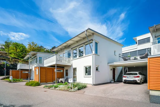 Villa, Radhus, Stensjöberg 18, Mölndal - Stensjön, Mölndal