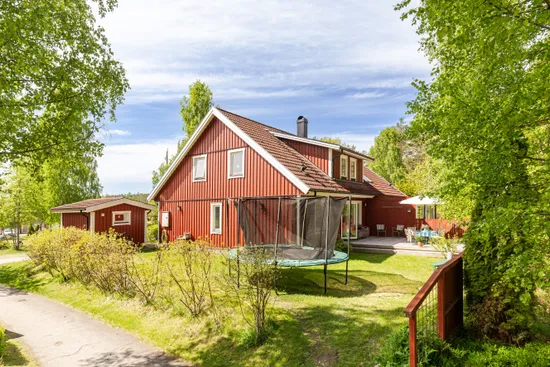 Villa, Radhus, Rödhakestigen 7, Rimforsa, Kinda