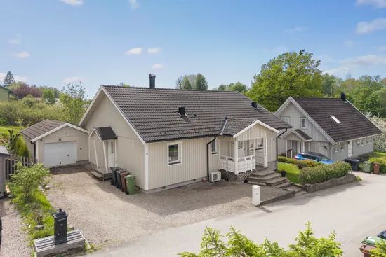 Villa, Lundbackevägen 4, Lilla Edet Centrum, Lilla Edet
