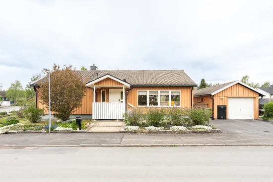 Villa, Stickvägen 1, Odensala, Östersund