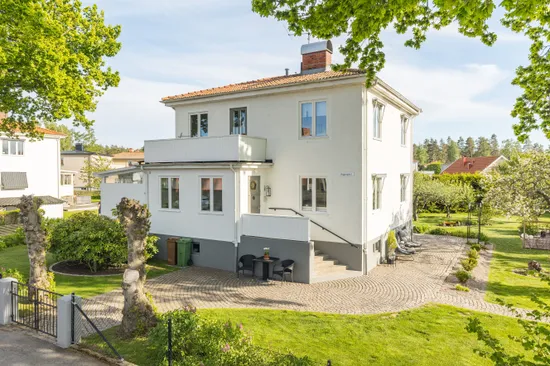 Villa, Bryggaregatan 3, Centrum, Karlsborg