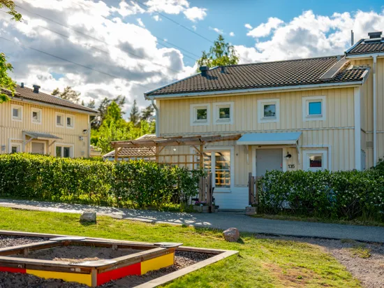 Bostadsrätt, Radhus, Jaktvägen 135, Bollstanäs, Upplands Väsby