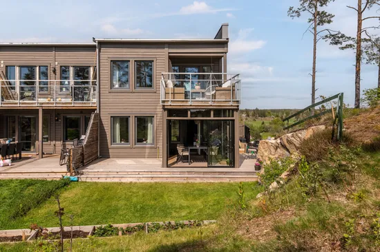 Radhus, Melbysundsvägen 92, Finspång