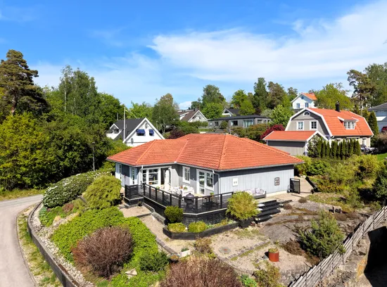 Villa, Holmenbacken 19A, Södra Lerum, Lerum