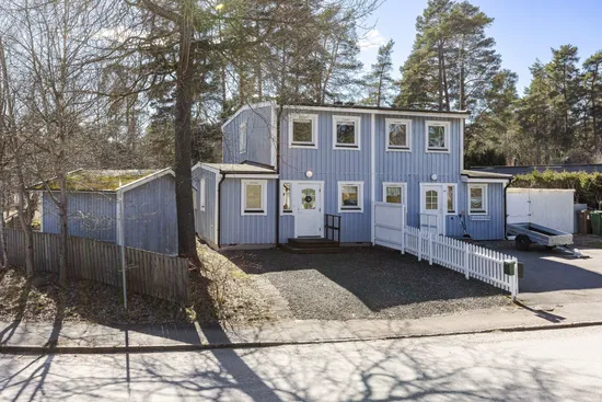 Radhus, Gruvvägen 68, Nyköping