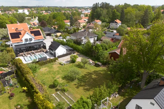 Tomt, Lundagatan 9, Aroslund, Västerås