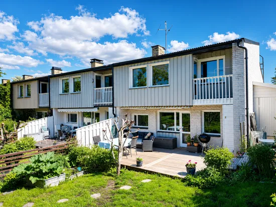 Villa, Radhus, Kurirgatan 8, Hässelby Södra Villastad, Stockholm