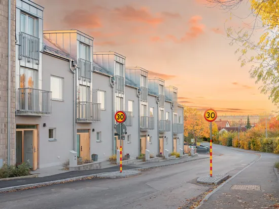 Bostadsrätt, Radhus, Tellusvägen 3B, Sollentuna