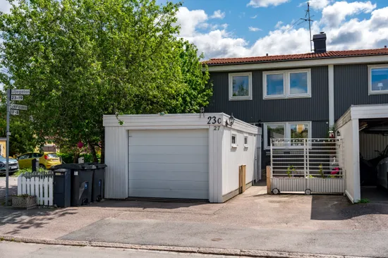 Villa, Radhus, Liljegatan 27, Fålhagen, Uppsala